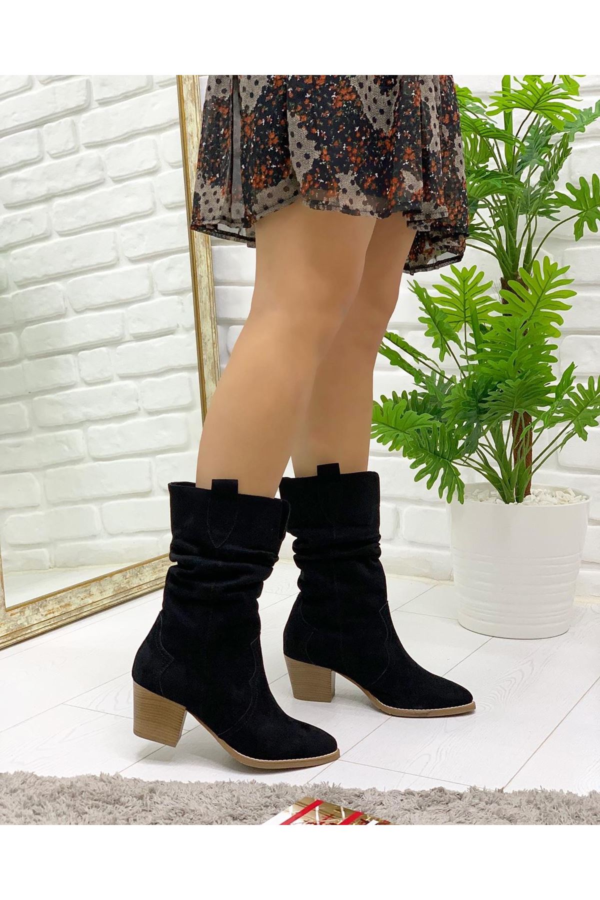 Kandy Siyah Western Bayan Bot