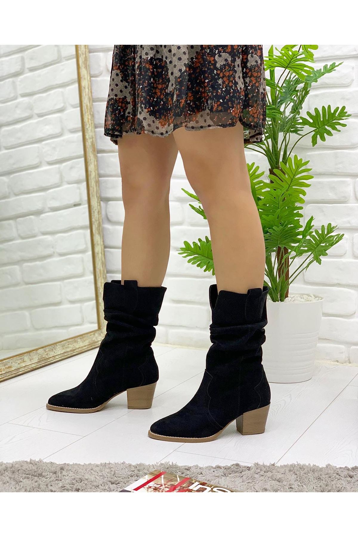 Kandy Siyah Western Bayan Bot