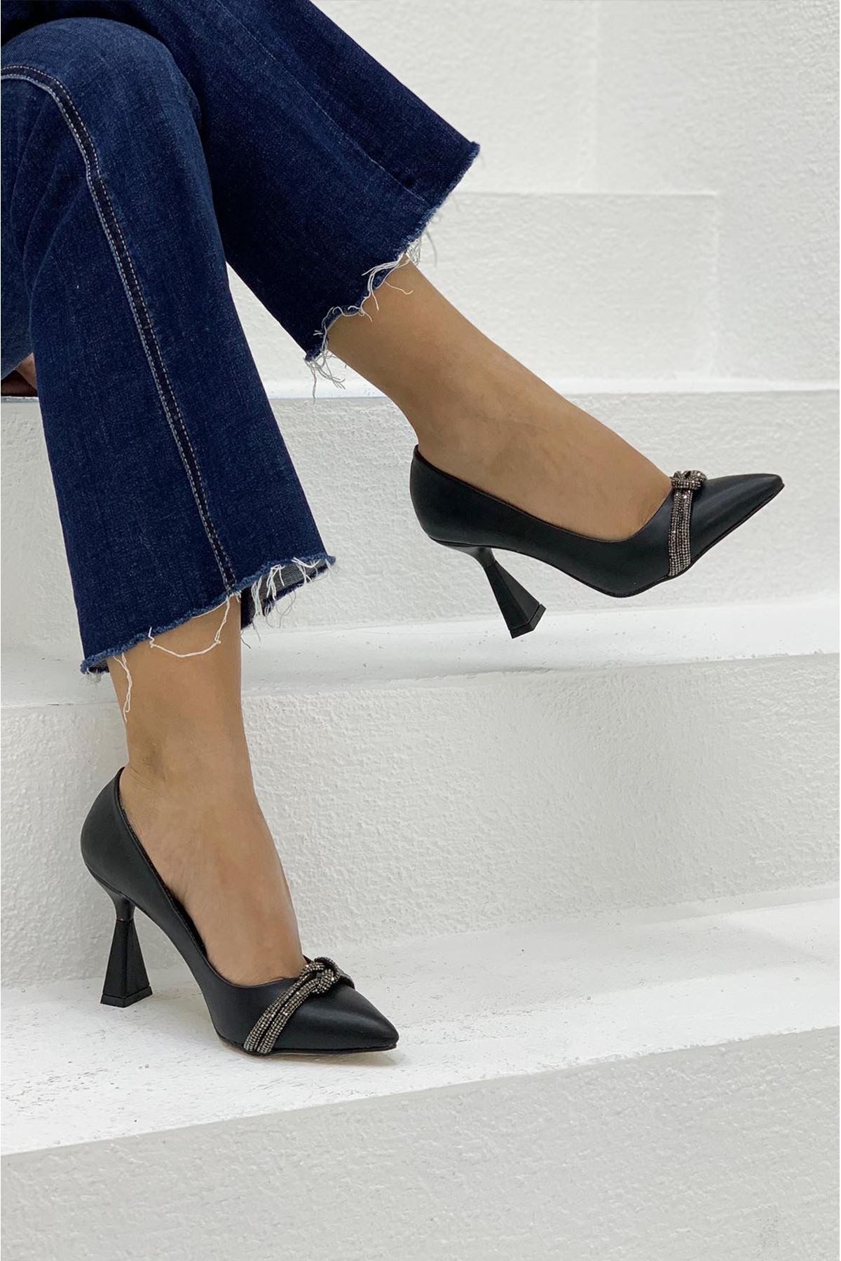 Valeria Siyah Bayan Topuklu Ayakkabı