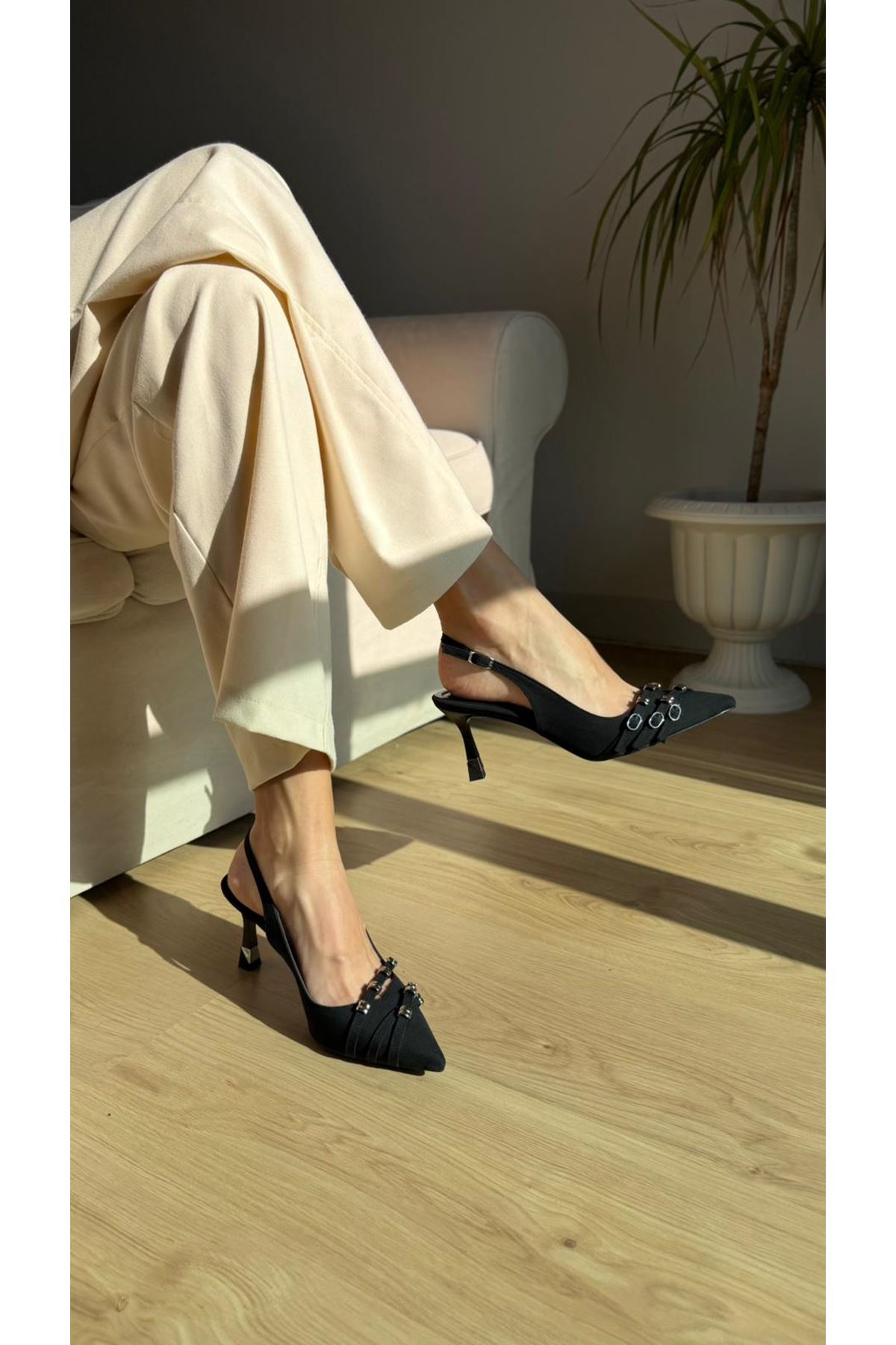 MESSA Siyah Bayan Topuklu Ayakkabı