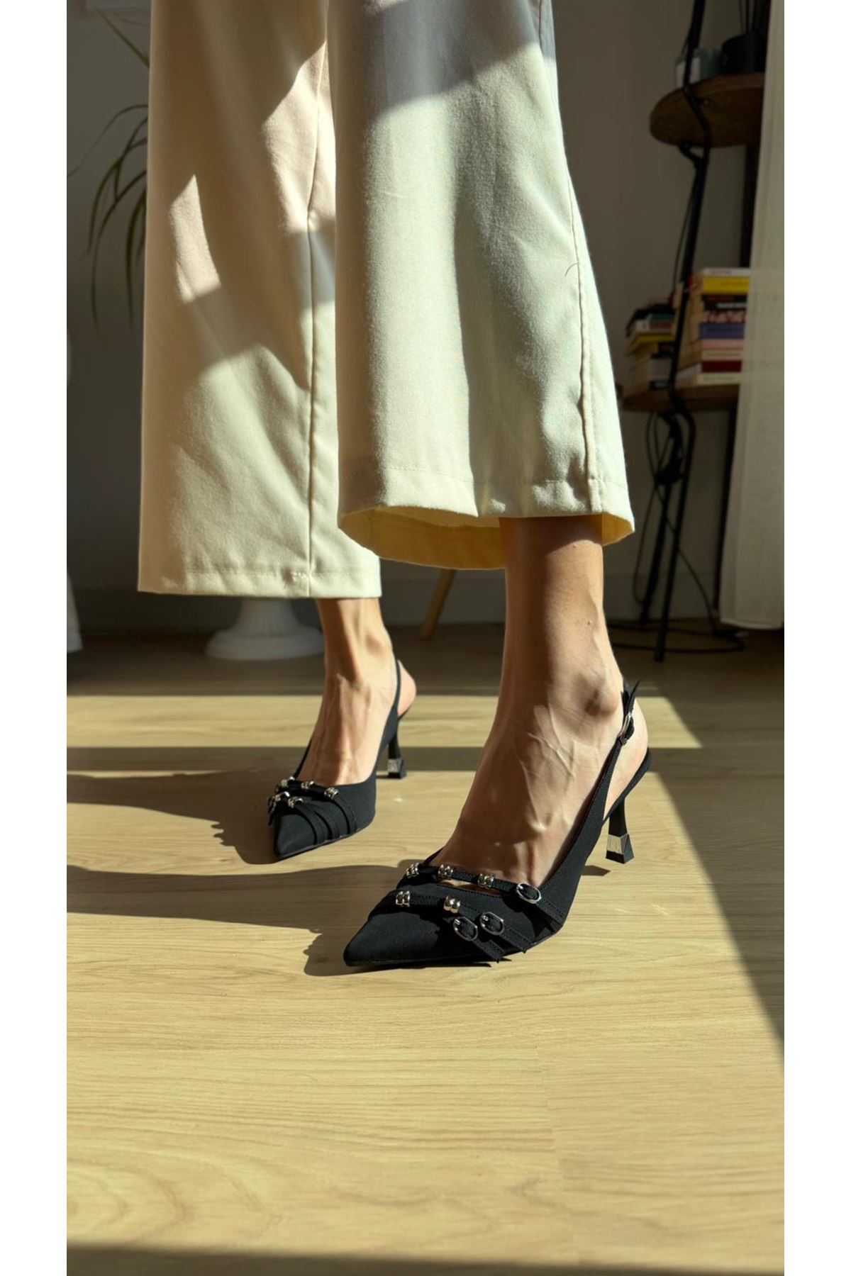 MESSA Siyah Bayan Topuklu Ayakkabı