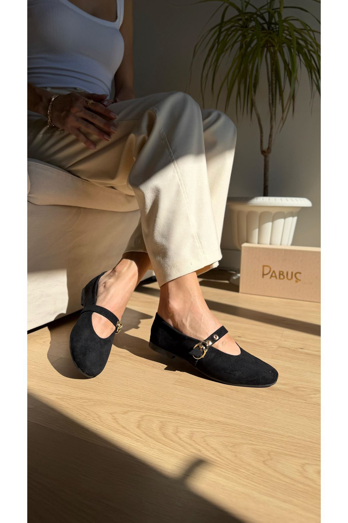 Mani Siyah Bayan Babet