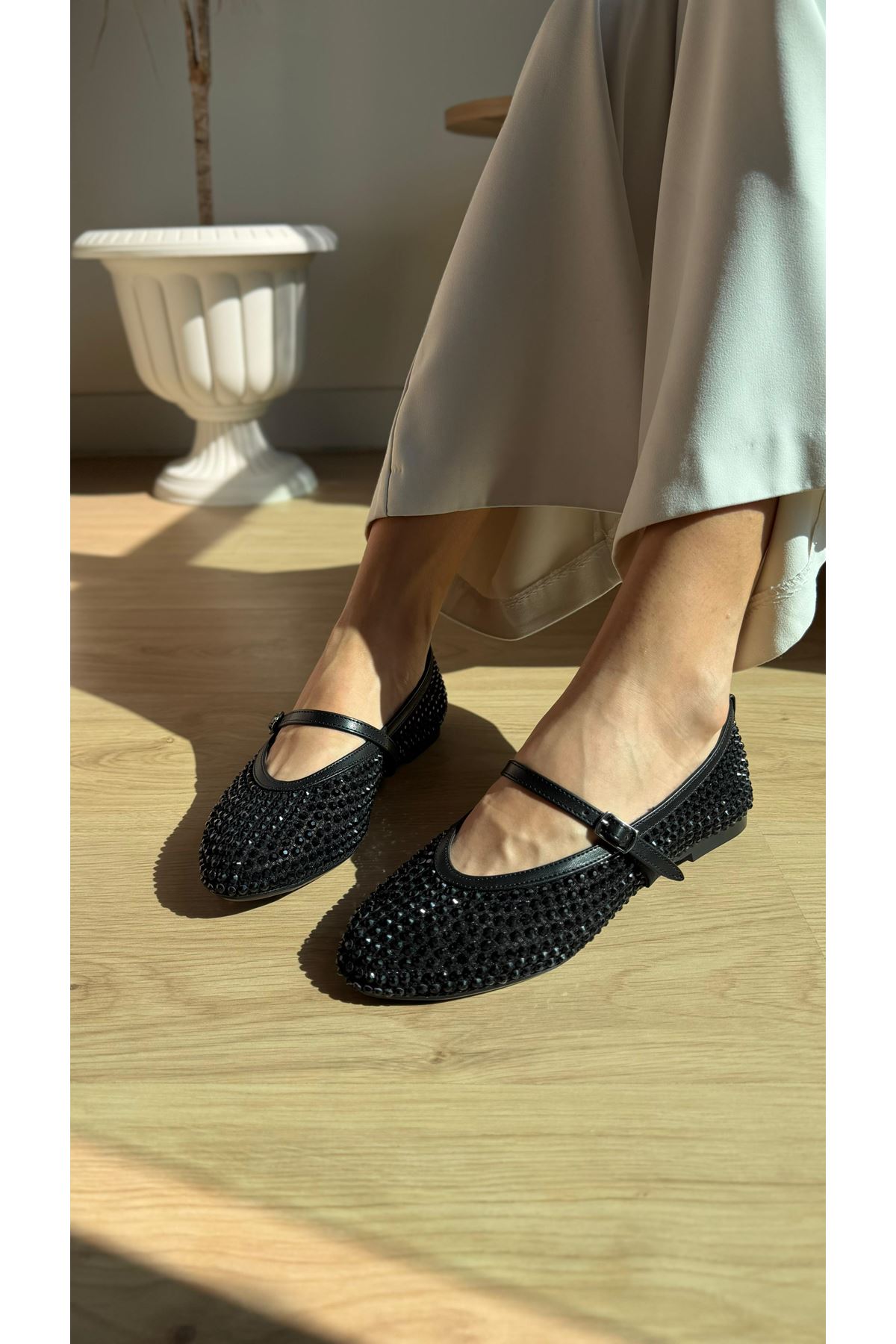 Shine Siyah Bayan Babet