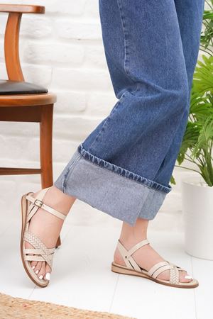 Bonita Deri Ten Sandalet