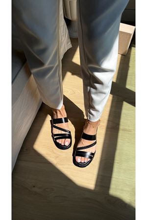 Luana Ortopedik Hakiki Deri Siyah Terlik