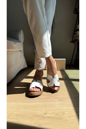 Velar Ortopedik  Hakiki Deri Beyaz Terlik