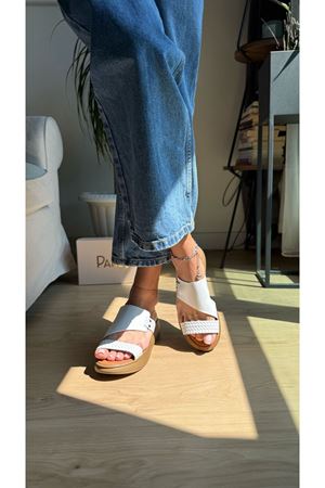 Elegans Ortopedik Hakiki Deri Beyaz Terlik