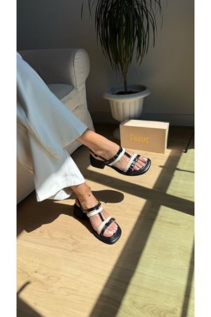 Elsa Hakiki Deri Siyah Sandalet