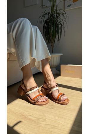 Elsa Hakiki Deri Taba Sandalet