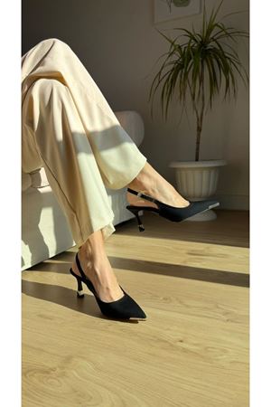 CERY Siyah Bayan Topuklu Ayakkabı